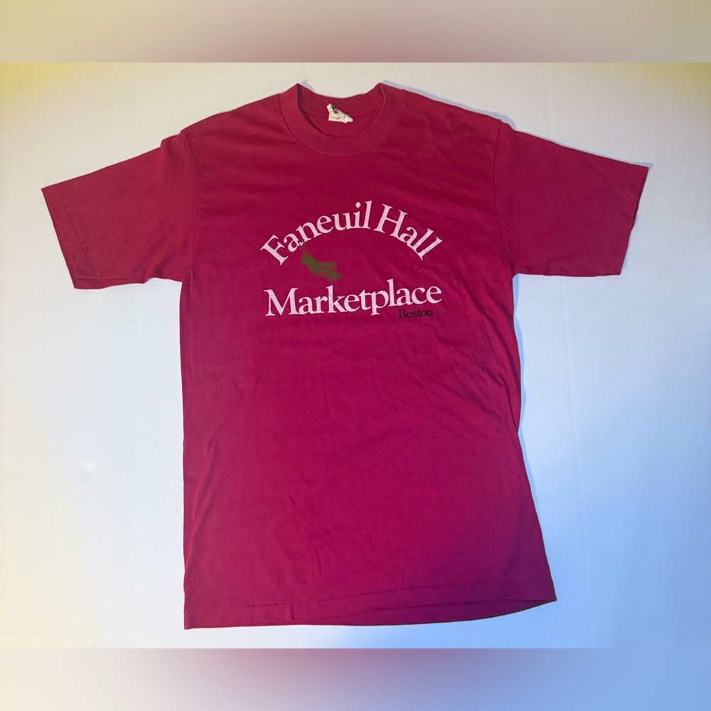 Vintage FANEUIL HALL MARKETPLACE BOSTON Signal Stitch T-Shirt L (0047)USA‎ A7